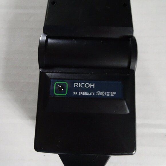Ricoh XR Speedlite 300P Camera Flash